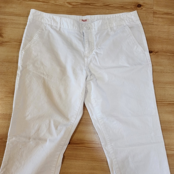 Mossimo Supply Co. Women's White Jeans - Picture 2 of 9